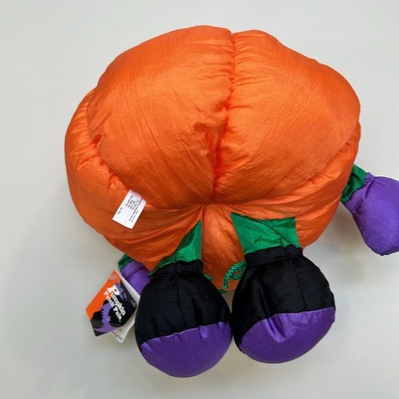 NWT Vintage Gibson “PUMPKIN PATCH PALS”. Nylon fluffy pumpkin. 1996 - Picture 4 of 5